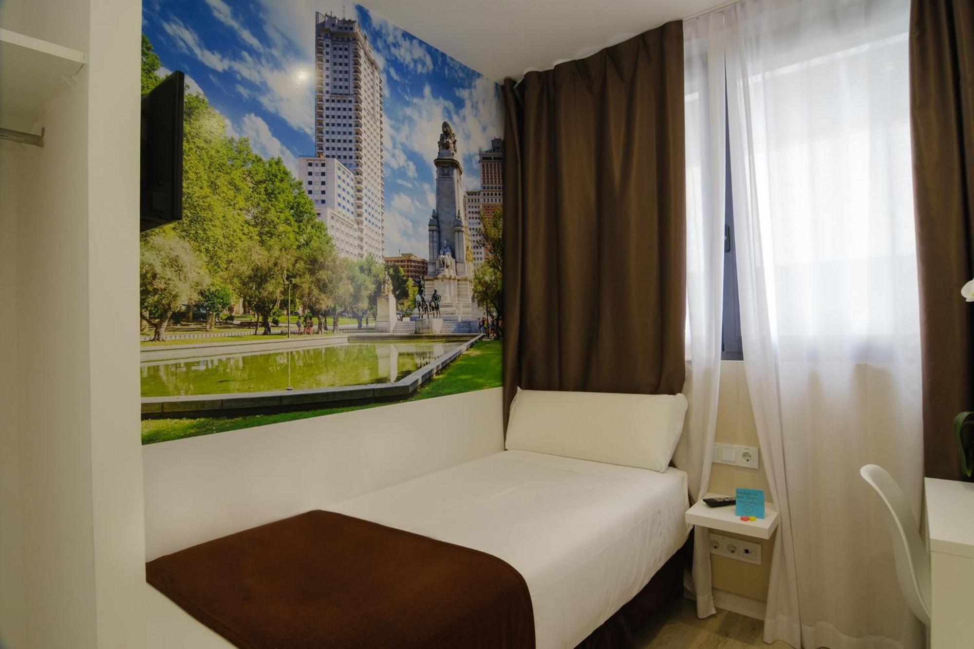 Hotel Bestprice Alegria Madrid Dış mekan fotoğraf
